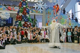 Более 4 тысяч детей десантников побывают на новогодних елках в разных городах России